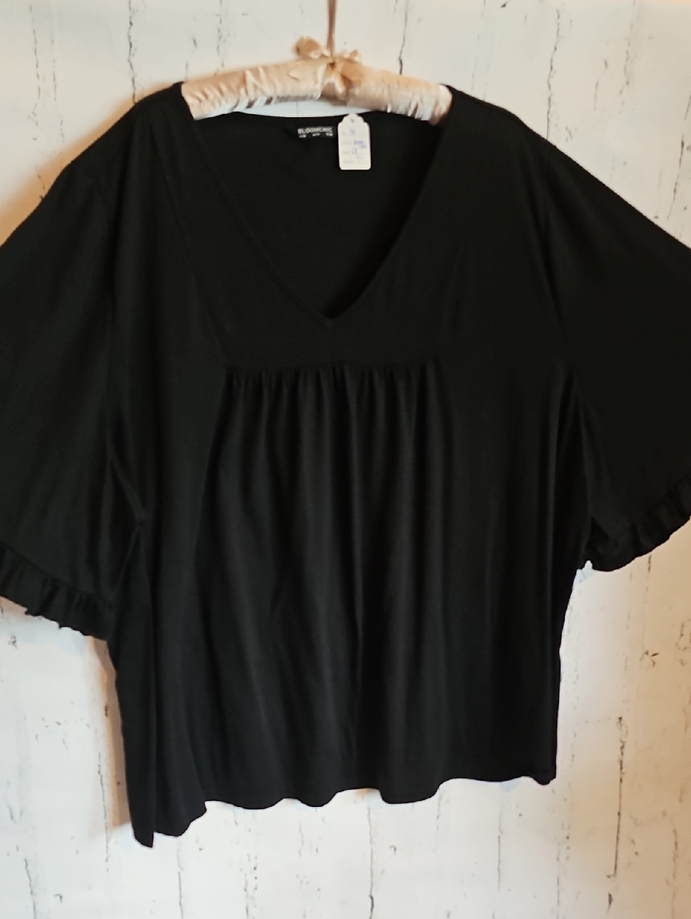 Elevated V-Neck Black Women's Top (16)